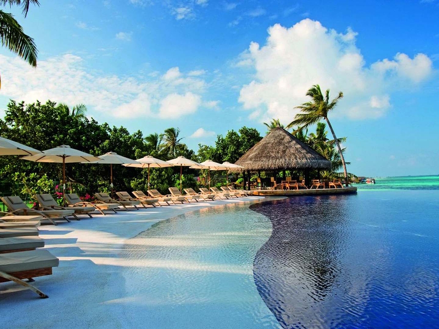 以身作则践行“三严三实”